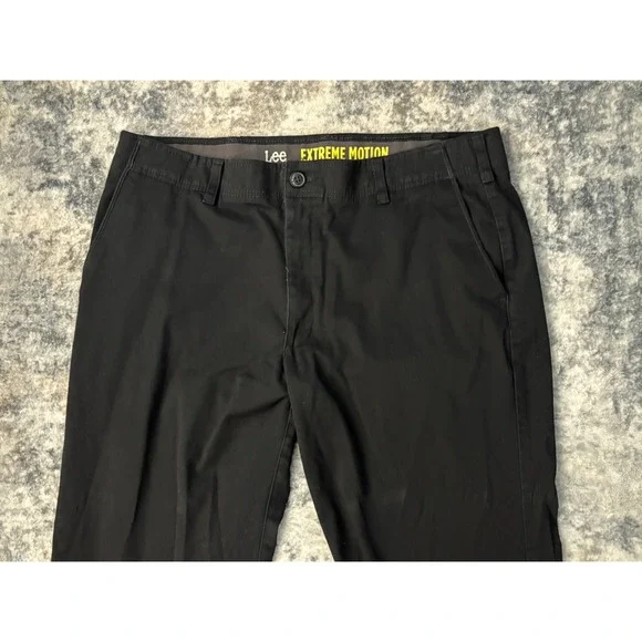 Lee Extreme Motion Jeans Mens 38x32 Black Straight Fit Tapered Leg Preppy Casual - Picture 2 of 11